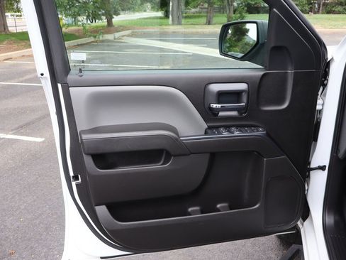 Used 2018 Chevrolet Silverado 1500 Custom w/ Custom Value Package RWD image 23