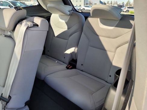 Certified 2025 Volvo EX90 Ultra image 12