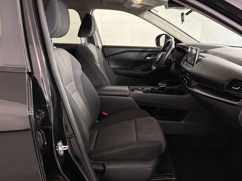 Used 2024 Nissan Rogue SV FWD image 41