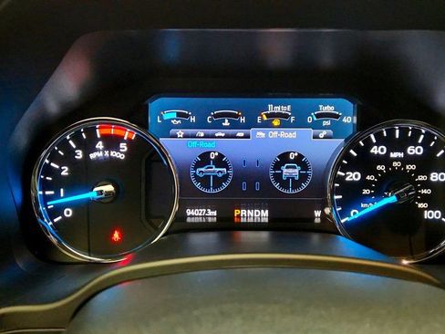 Used 2022 Ford F350 Lariat w/ Black Appearance Package image 11