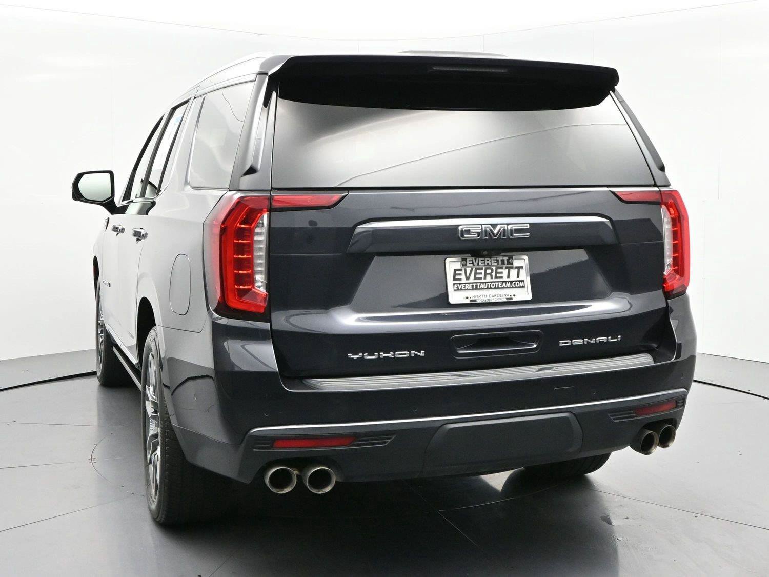 Used 2023 GMC Yukon Denali Ultimate AWD/4WD image 6