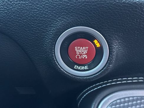 Used 2015 Dodge Challenger SRT Hellcat image 21