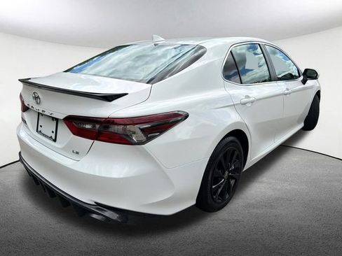 Used 2024 Toyota Camry LE w/ Convenience Package FWD image 14