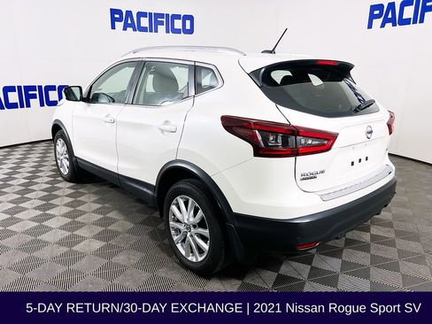 Used 2021 Nissan Rogue Sport SV AWD/4WD image 6