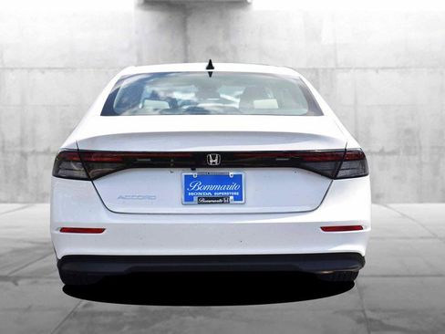 New 2025 Honda Accord SE image 6