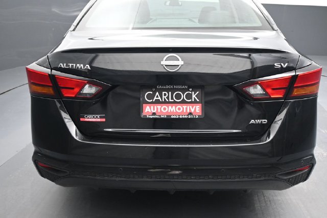 Used 2024 Nissan Altima 2.5 SV AWD/4WD image 13