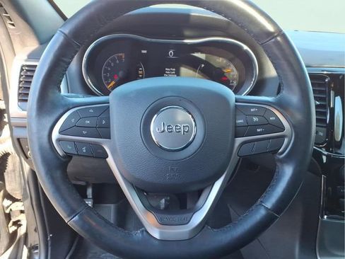 Used 2020 Jeep Grand Cherokee Altitude image 15