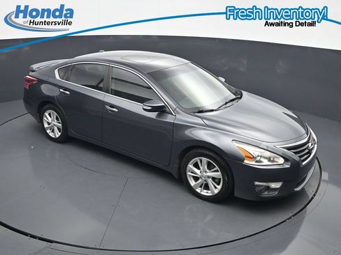 Used 2013 Nissan Altima 2.5 SL w/ 2.5 Moonroof Pkg FWD image 18