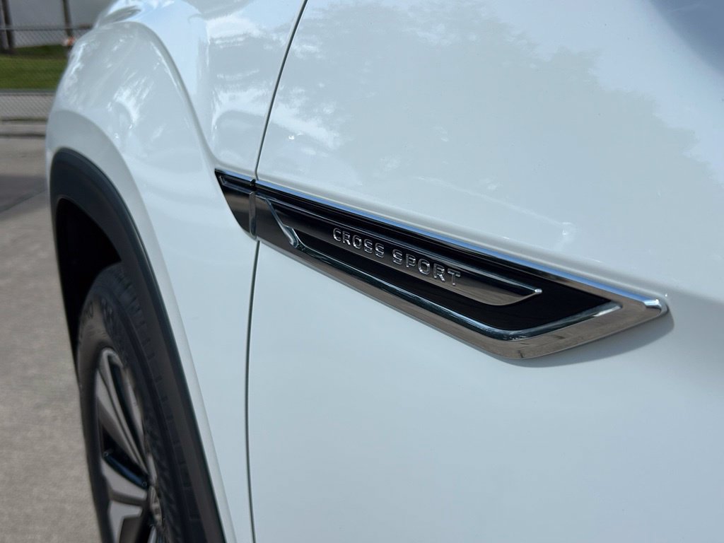 Certified 2024 Volkswagen Atlas Cross Sport SE FWD image 34