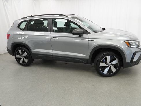 Used 2024 Volkswagen Taos S AWD/4WD image 5