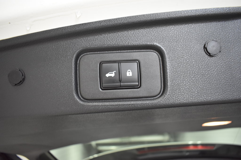 Certified 2024 Nissan Pathfinder Platinum AWD/4WD image 38
