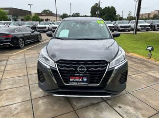 Used 2024 Nissan Kicks S FWD video 2
