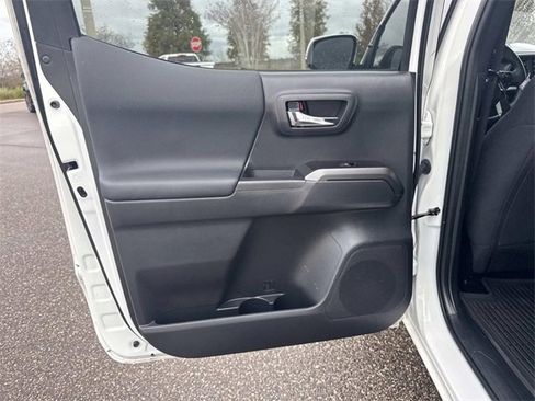Used 2023 Toyota Tacoma TRD Sport image 13