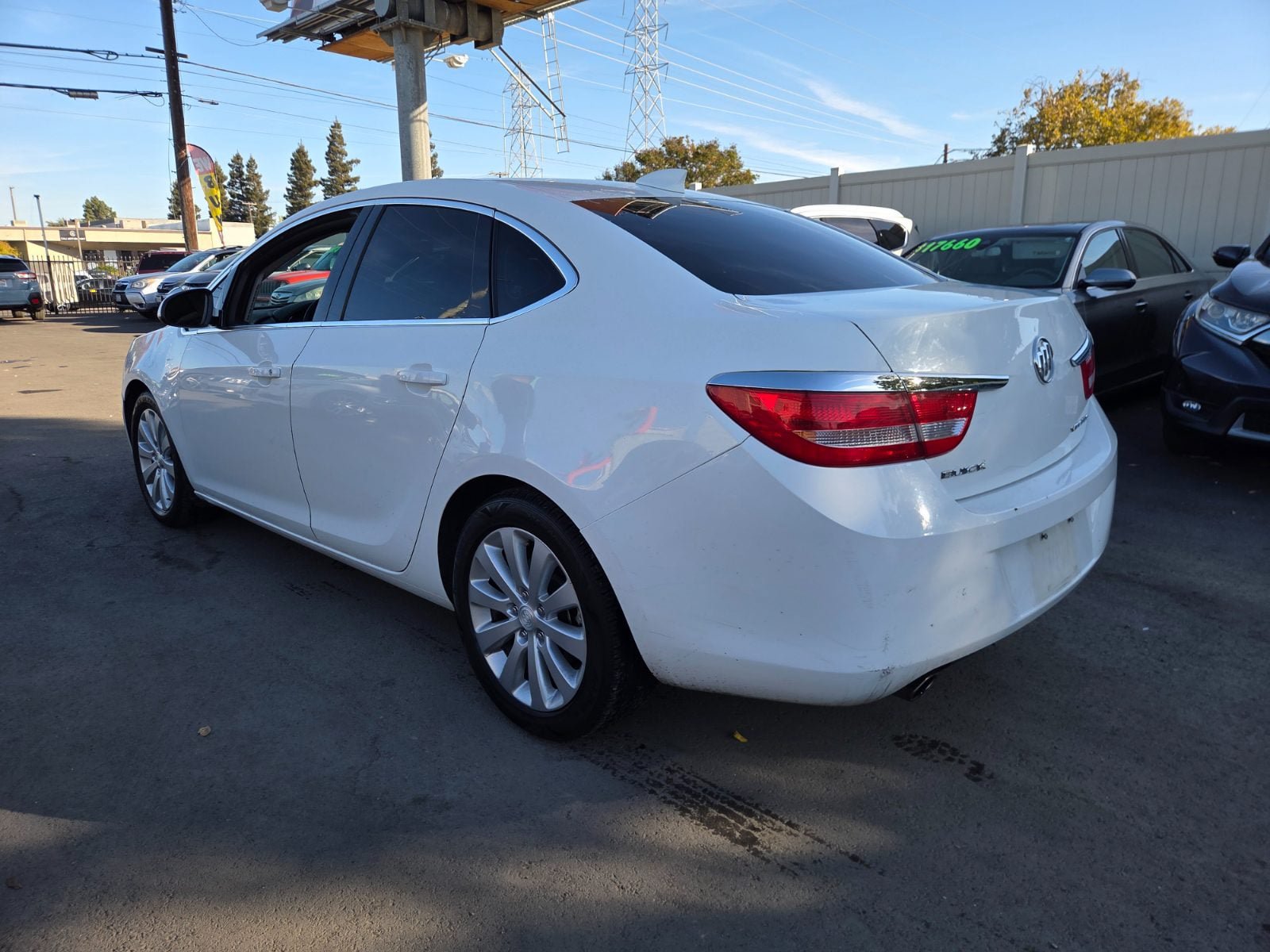 Used 2016 Buick Verano FWD image 2