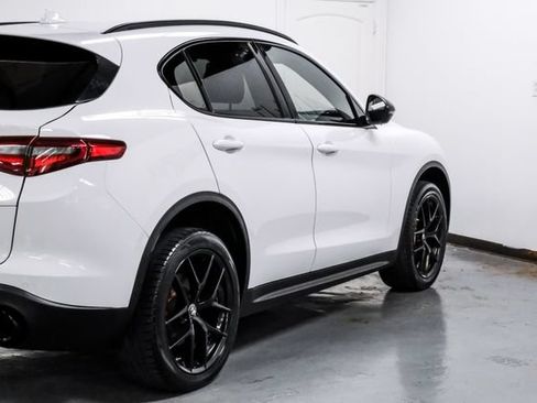 Used 2019 Alfa Romeo Stelvio w/ Nero Edizione RWD image 13