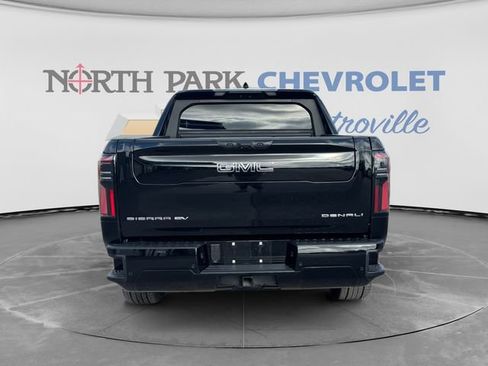 Certified 2025 GMC Sierra EV Denali AWD/4WD image 6