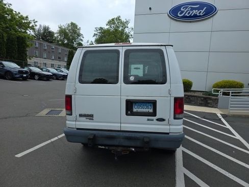 Used 2011 Ford E-250 and Econoline 250 w/ PWR Group RWD image 2