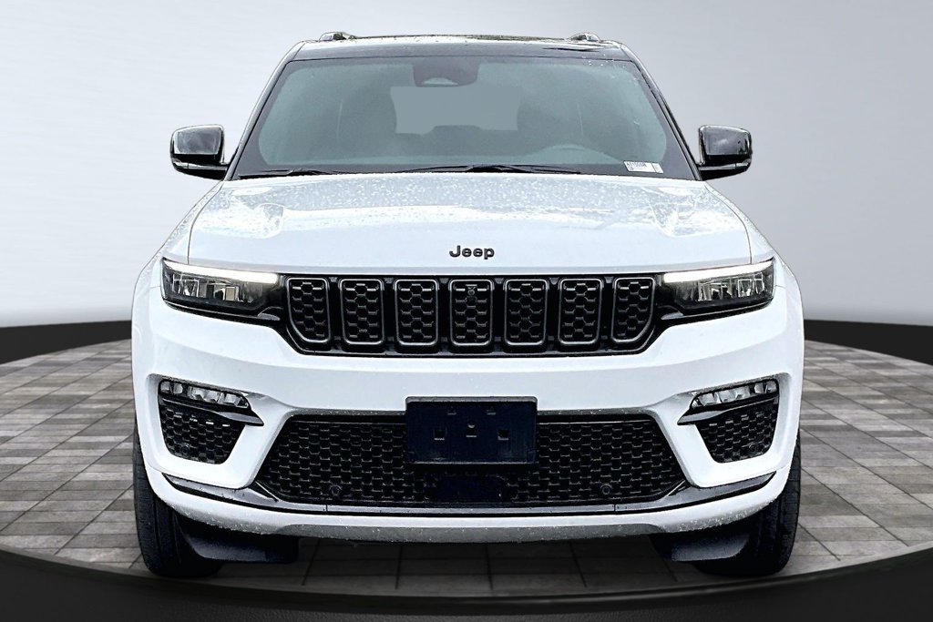 Certified 2025 Jeep Grand Cherokee Summit w/ Obsidian Package AWD/4WD image 26