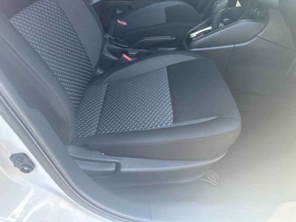 Used 2020 Nissan Versa S FWD image 11