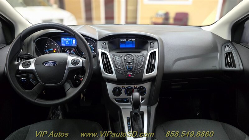 Used 2014 Ford Focus SE FWD image 18