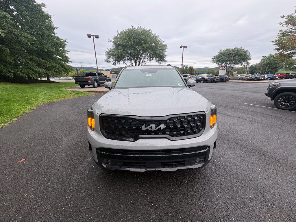 Used 2024 Kia Telluride SX Prestige X-Pro AWD/4WD image 3
