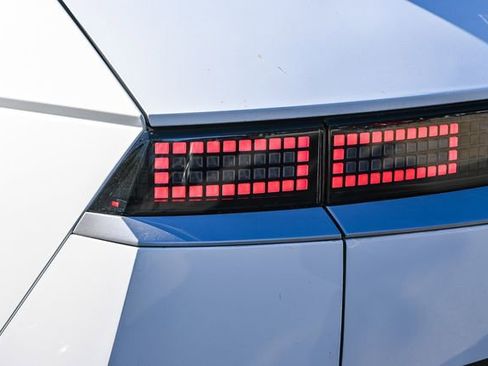 New 2026 Hyundai Ioniq 5 SEL image 11