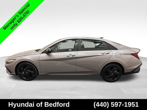Certified 2026 Hyundai Elantra Sport FWD image 9