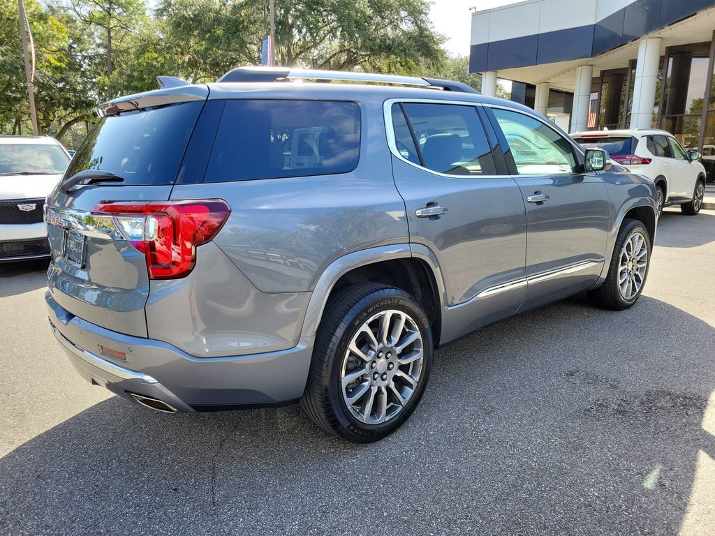 Used 2020 GMC Acadia Denali w/ Technology Package FWD image 4