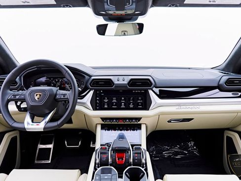 Used 2026 Lamborghini Urus SE AWD/4WD image 66