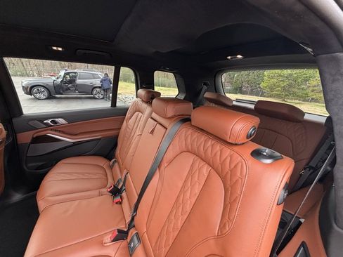 New 2026 BMW X7 xDrive40i w/ M Sport Package image 13