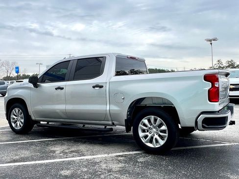 Used 2020 Chevrolet Silverado 1500 Custom w/ Custom Value Package image 8