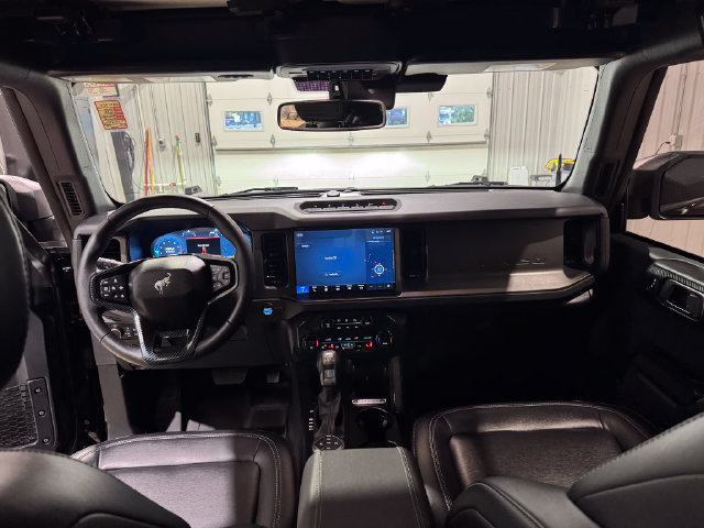Used 2025 Ford Bronco Badlands AWD/4WD image 18