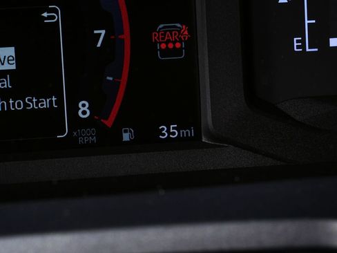 Used 2025 Toyota 4Runner SR5 image 11