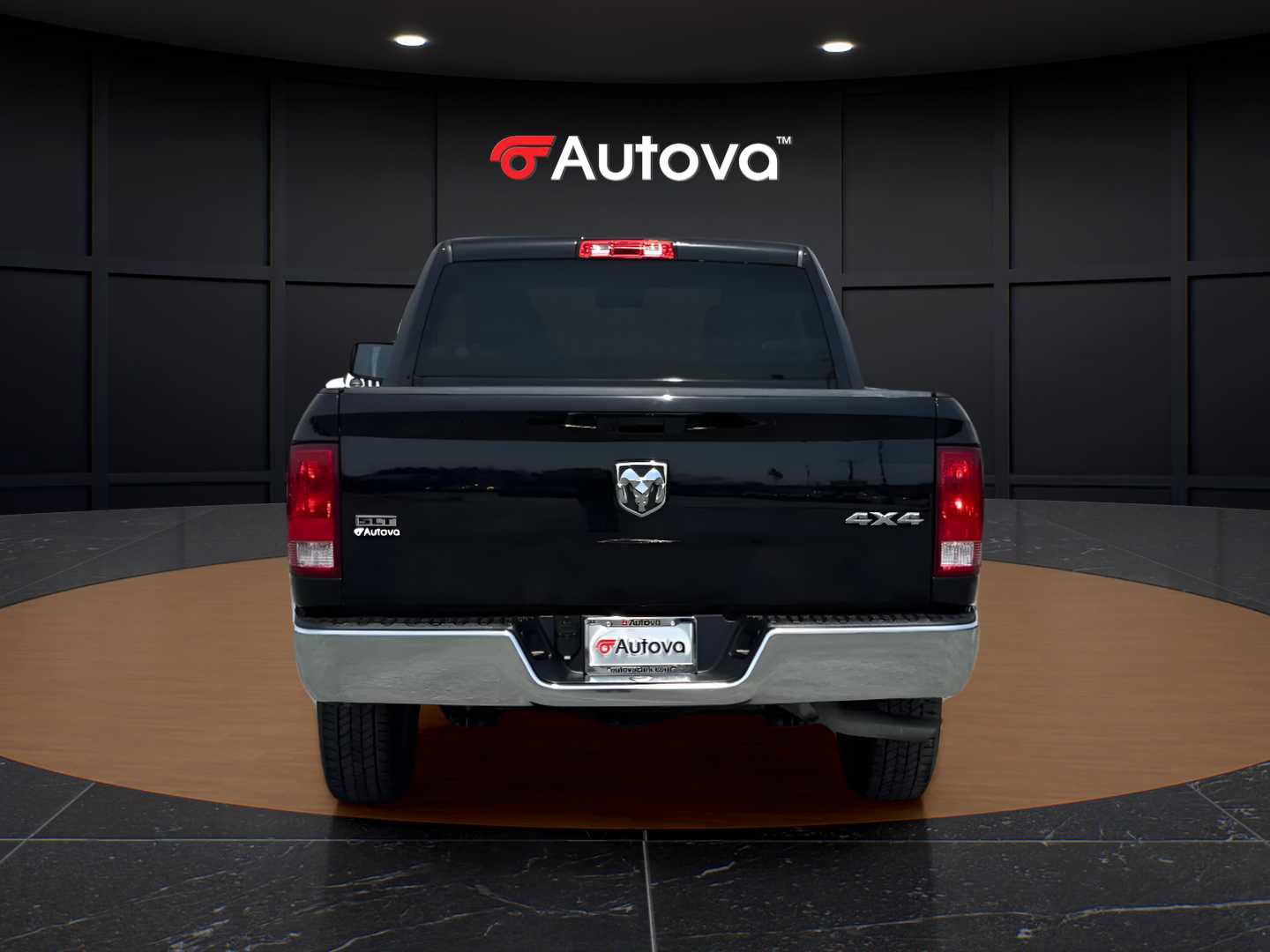 Used 2024 RAM 1500 Classic SLT AWD/4WD image 6
