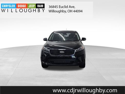 Used 2020 Kia Sorento LX FWD image 2