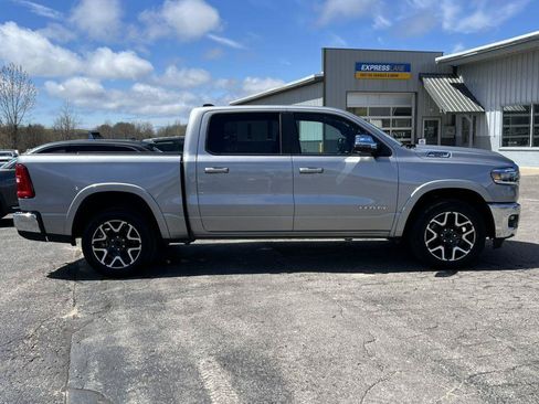 Used 2025 RAM 1500 Laramie AWD/4WD image 42