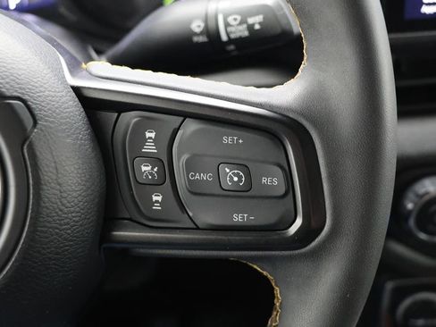 Used 2024 Jeep Wrangler Unlimited w/ Convenience Group image 20