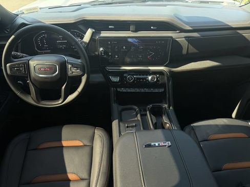 Used 2026 GMC Sierra 2500 AT4 w/ AT4 Premium Plus Package AWD/4WD image 8