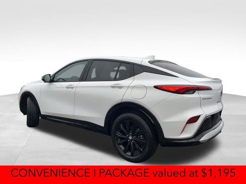 Certified 2024 Buick Envista Sport Touring w/ Convenience I Package FWD image 3