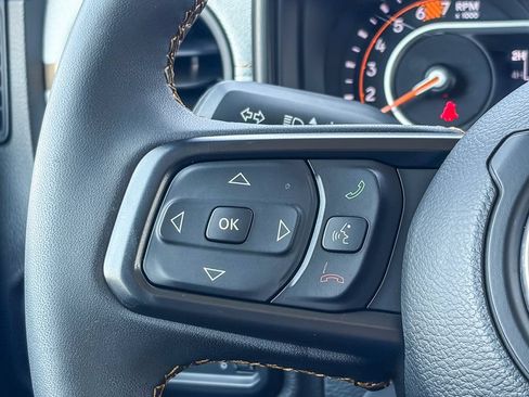 Used 2024 Jeep Wrangler Unlimited Sport AWD/4WD image 19