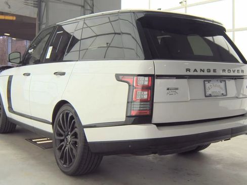 Used 2016 Land Rover Range Rover Supercharged image 3