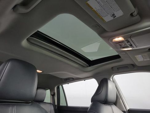 Used 2023 Toyota Highlander XLE FWD image 20