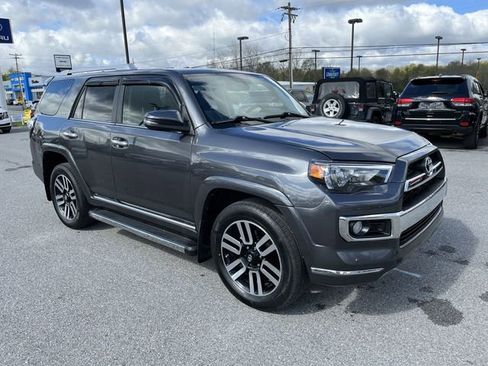 Used 2017 Toyota 4Runner Limited AWD/4WD image 11