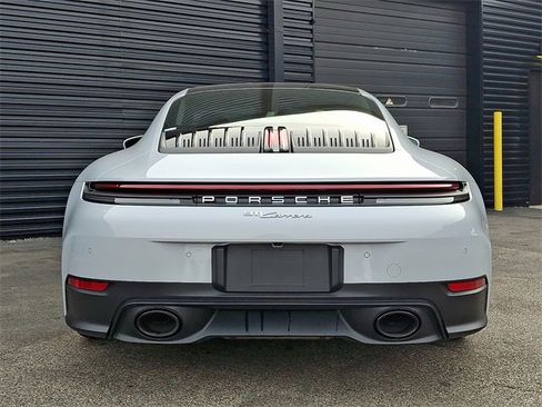 Used 2025 Porsche 911 Carrera image 6