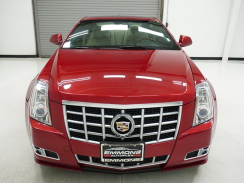 Used 2012 Cadillac CTS Premium image 2