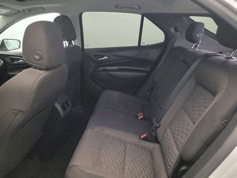 Used 2018 Chevrolet Equinox LT w/ Sun & Infotainment Package AWD/4WD image 18