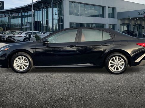 Used 2025 Toyota Camry Hybrid image 7