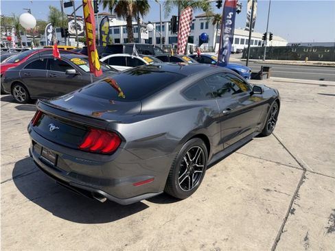 Used 2018 Ford Mustang Premium RWD image 14