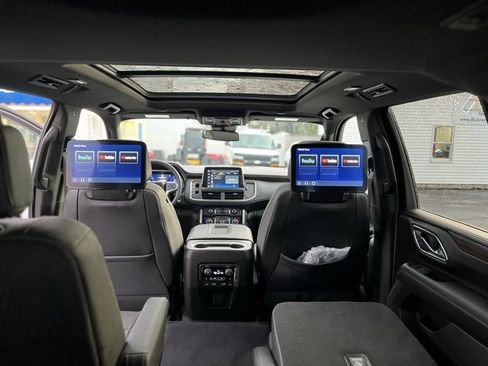 Used 2023 Chevrolet Tahoe Z71 w/ Off-Road Capability Package image 23