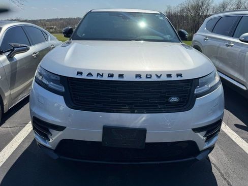 Used 2025 Land Rover Range Rover Velar Dynamic SE image 2